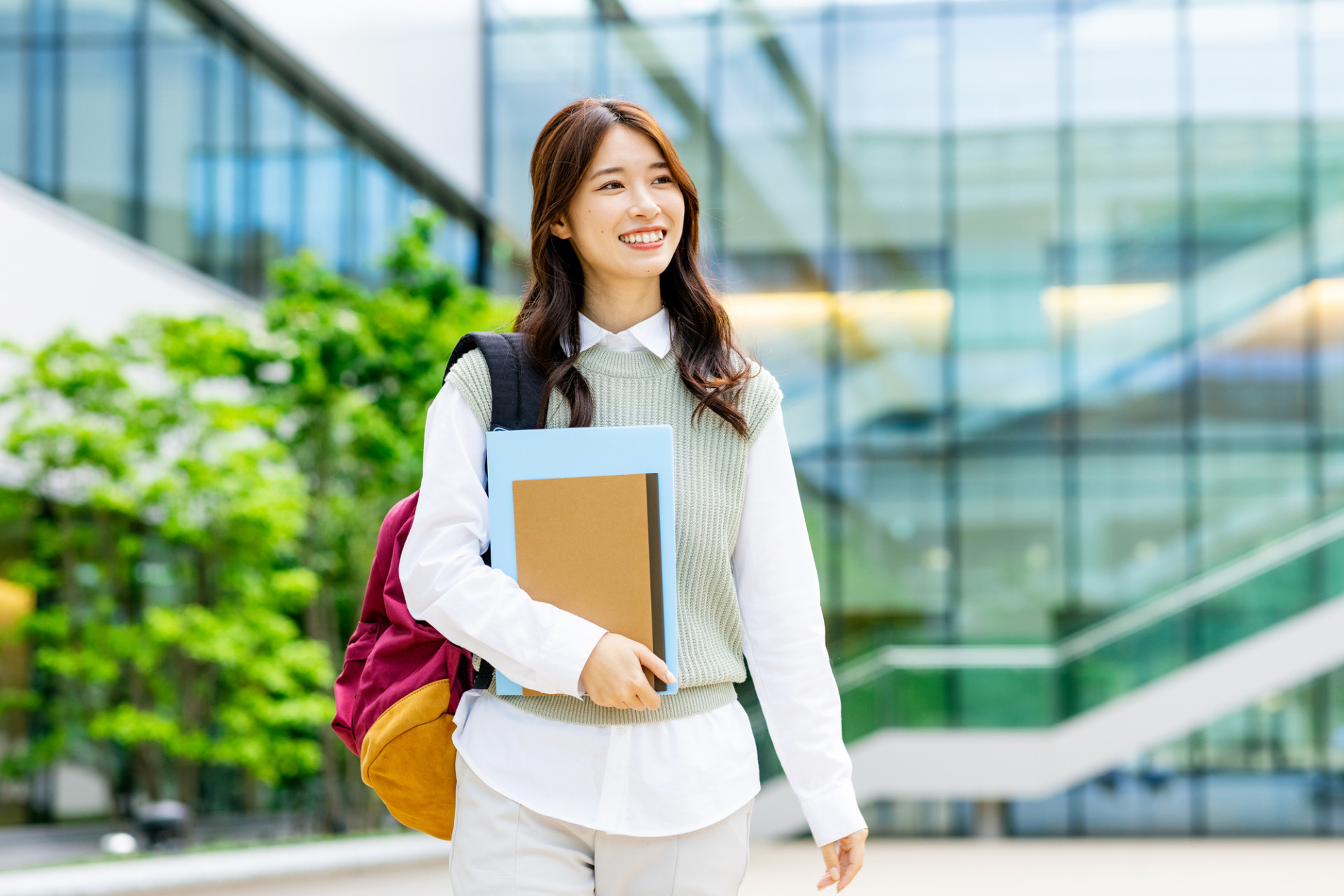 学生　女性